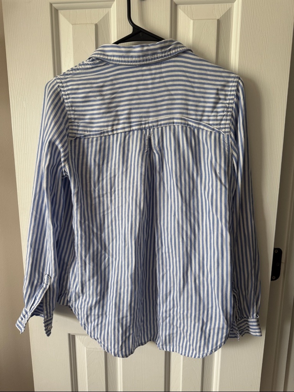 beachlunchlounge Blue and White Striped Women’s Button-Down Shirt - Picture 3 of 4